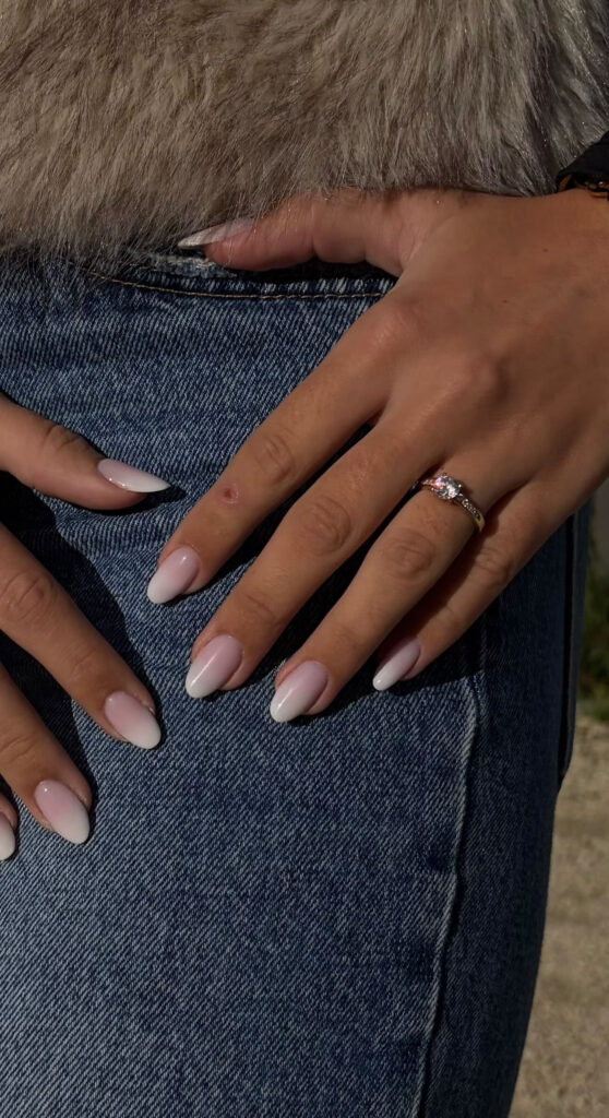 B03CE33A-EC06-4A4B-B934-0FE021A977CD